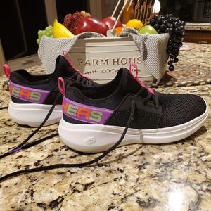 Women's Skechers shoes